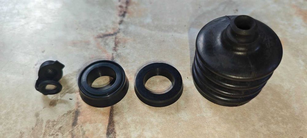 Оригинальний цилиндр сцепления рабочий на Geely CK