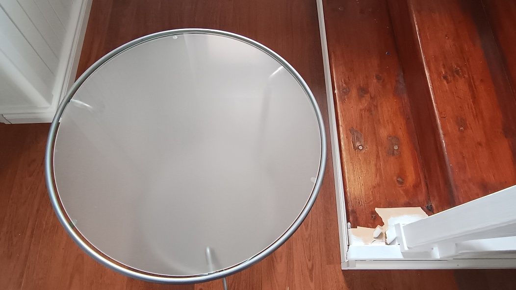 Szklany stolik kawowy ikea na kółkach