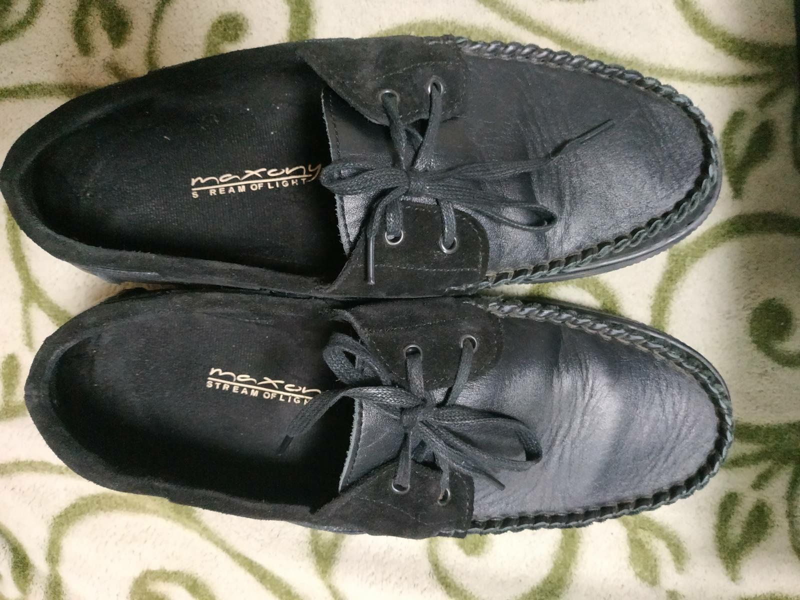 Продам бу кожаные туфли 42 размер. Фирма MAXONY одеты 2 раза.