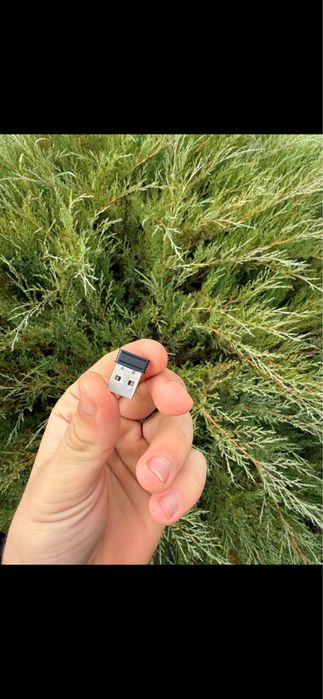 Продаю магнітну клавіатуру AULA F75