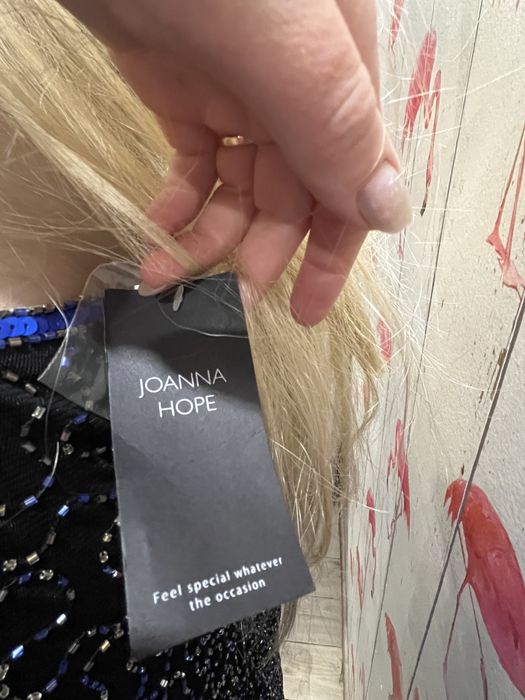 Фирменное нарядное платье