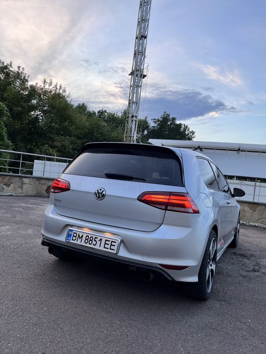 Продам Volkswagen Golf VII GTI