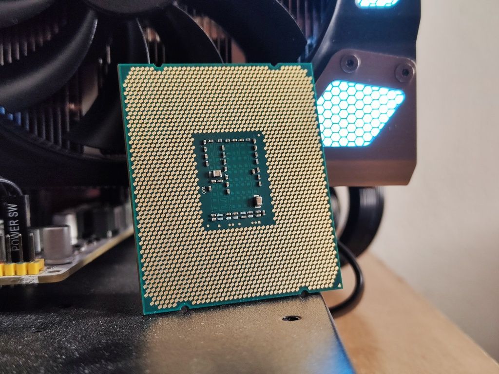 CPU Intel Xeon 2650V3 10/20