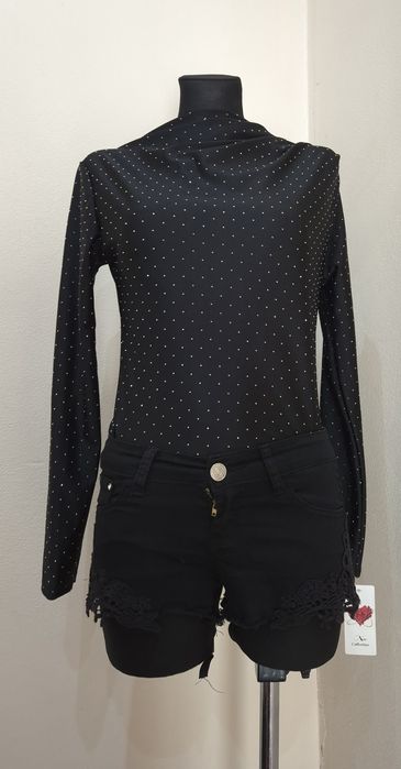 Bluzeczka czarna lycra z cyrkoniami stójka marszczenia uni