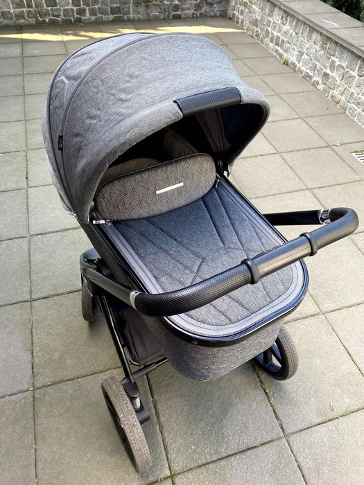 Wózek Venicci Tinum Upline 2w1