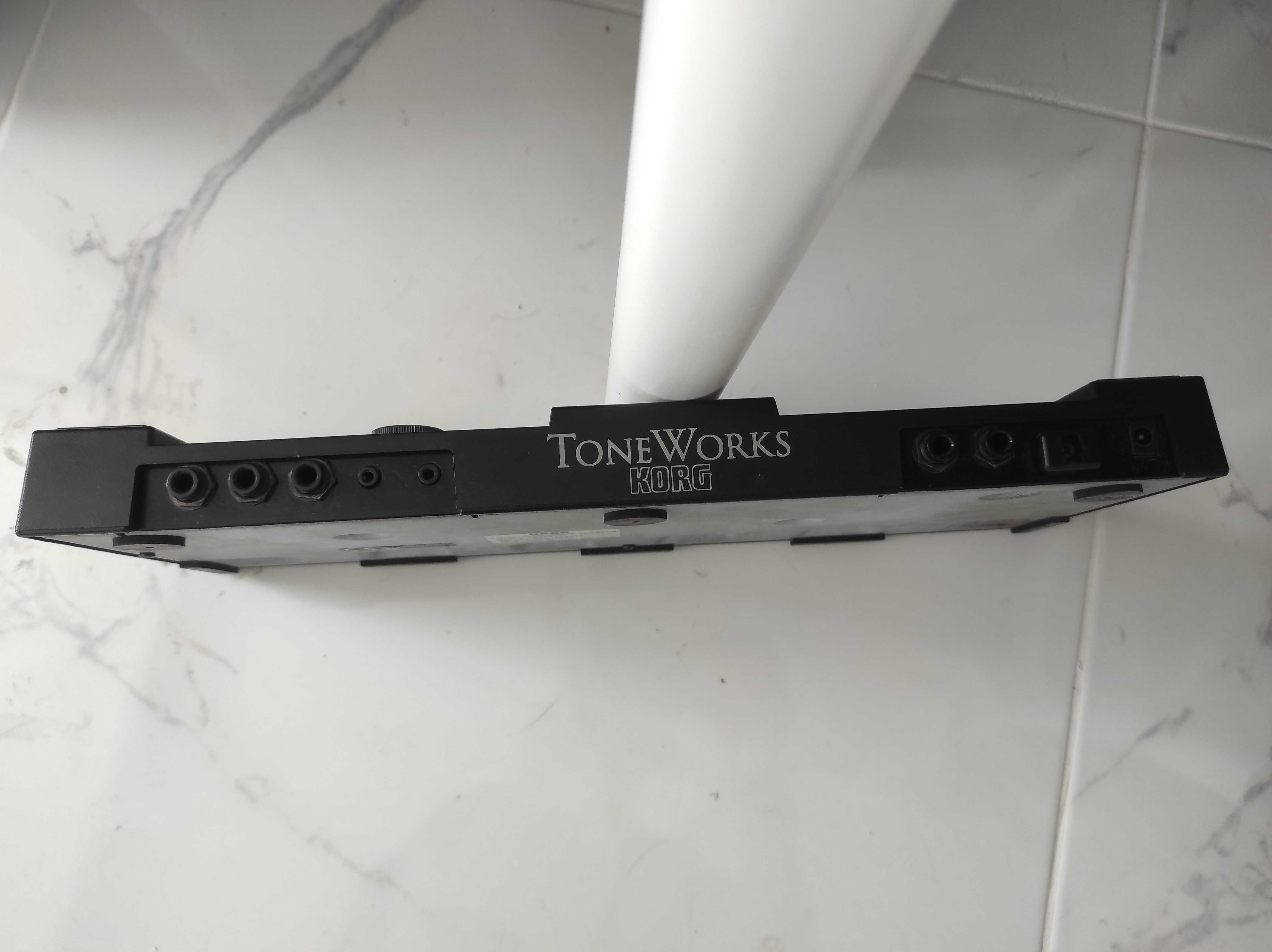 KORG TONEWORKS AX30G - Processador Guitarra