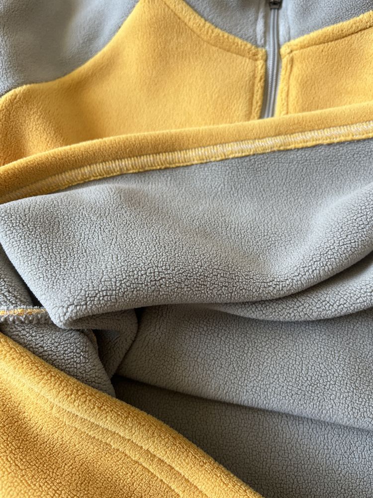 Sweat menino 130, amarelo com mangas raglã cinza