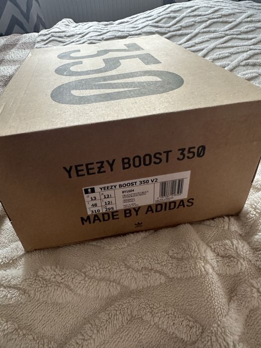 YEEZY 350 Oreo size 48