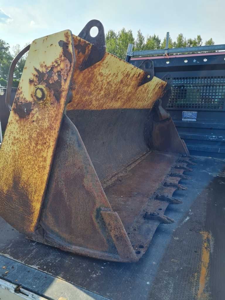 Łyżka przednia JCB 3CX 4CX