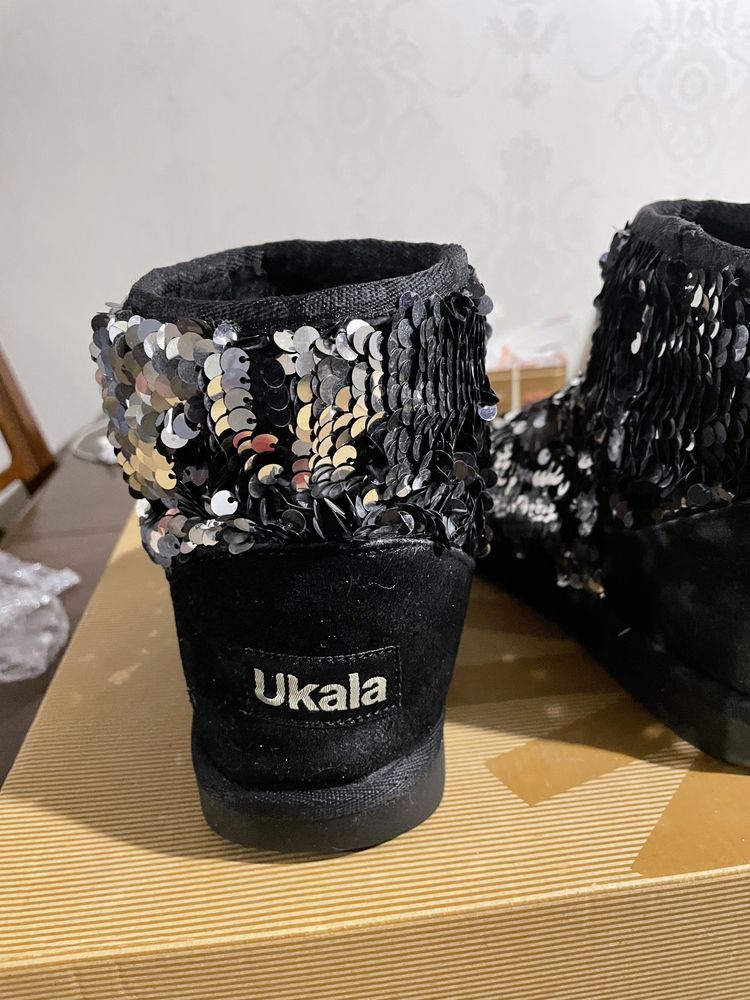 Продам Ugg, угги 38 размер с пайетками