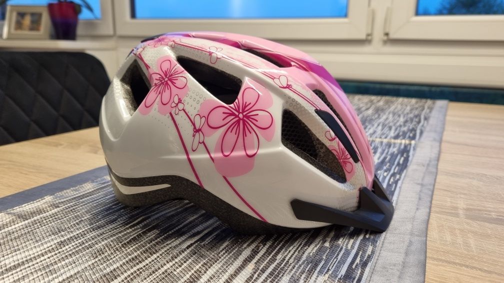 Kask rowerowy dziecięcy.