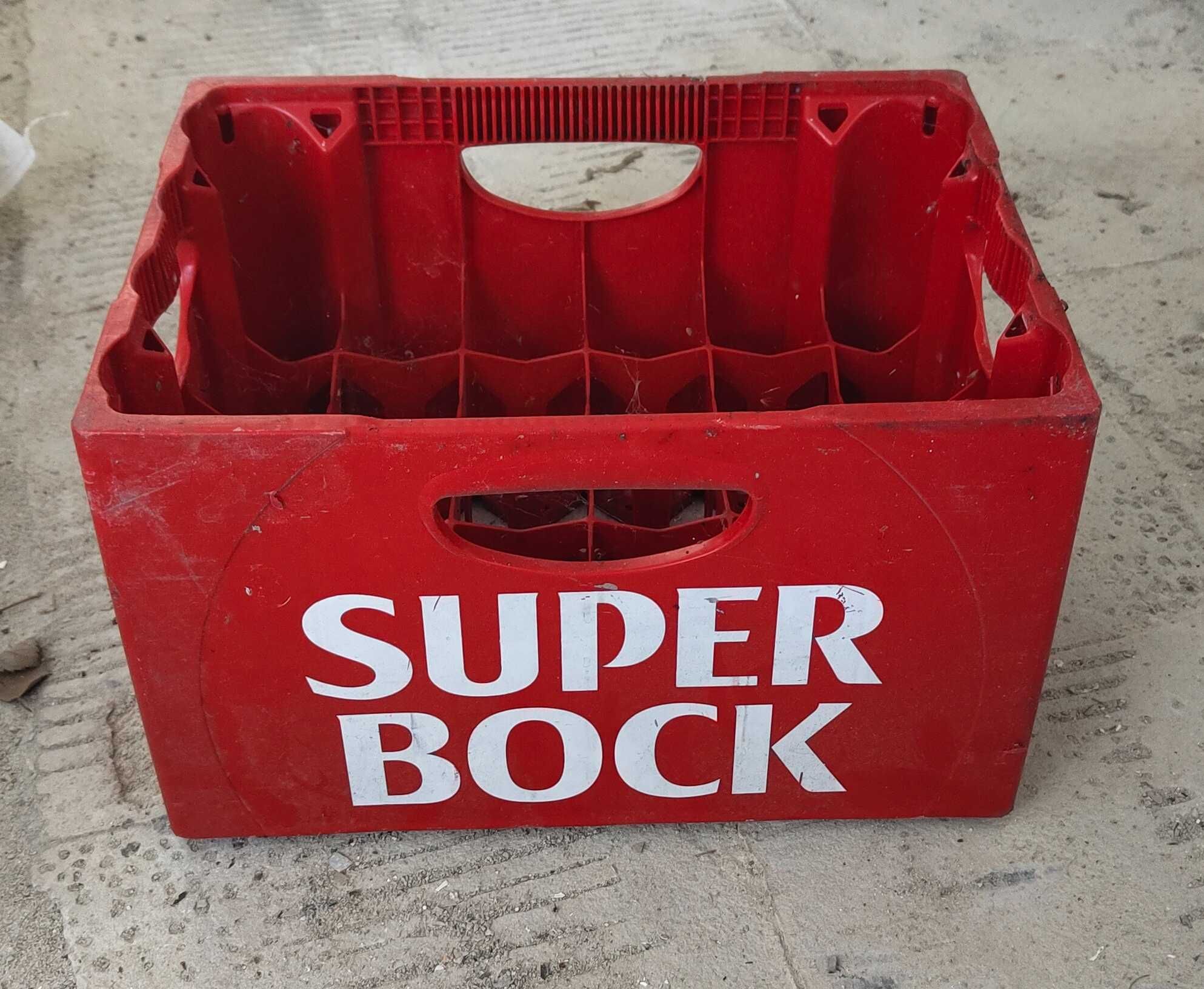 Caixas superbock e Sagres 330cl