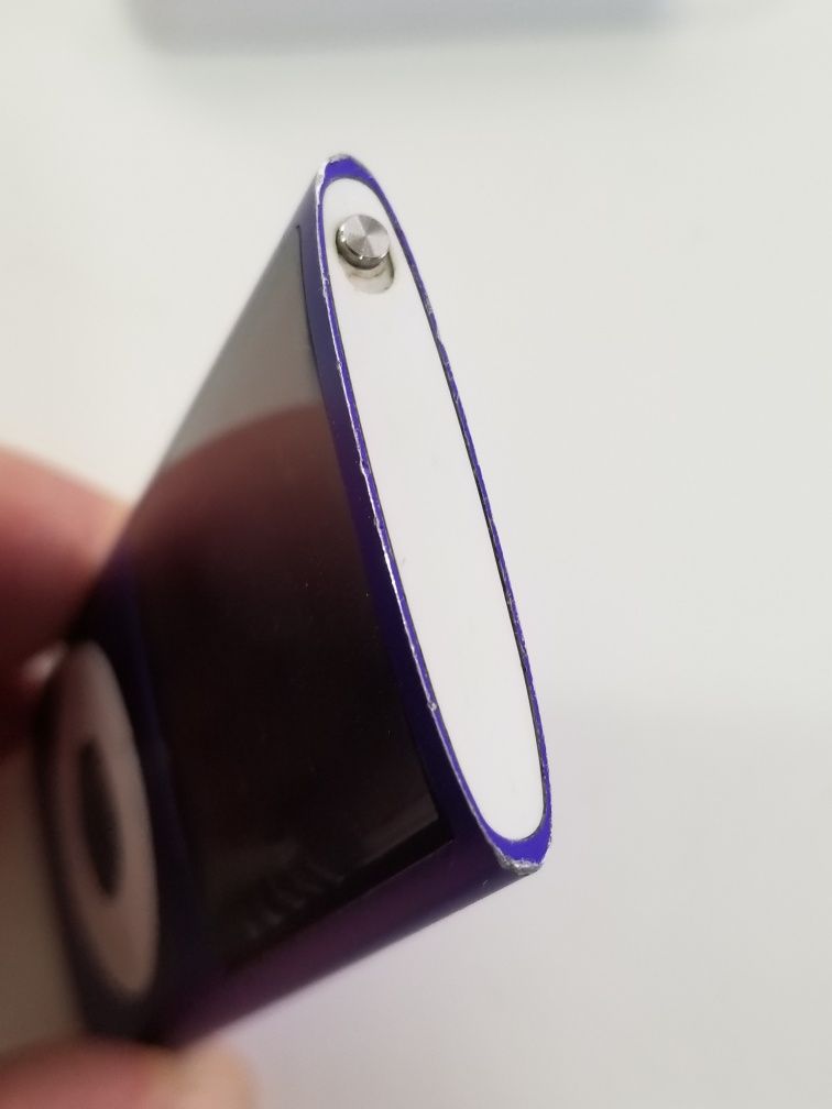 Плеер iPod A1285 "8gb"
