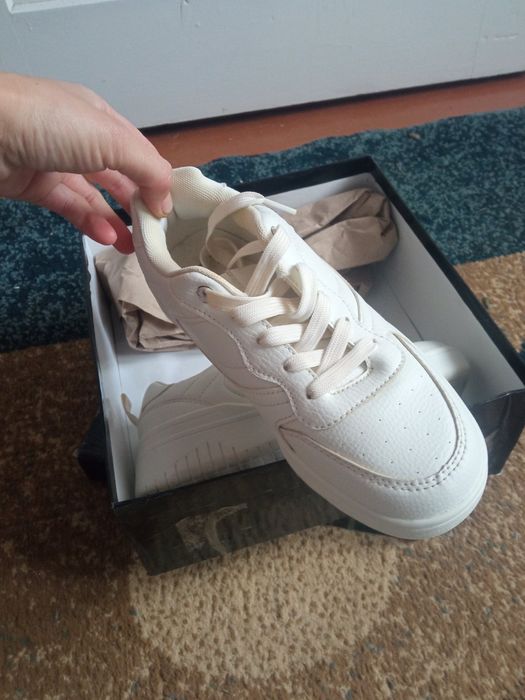 Продам взуття жіноче 37 розмір