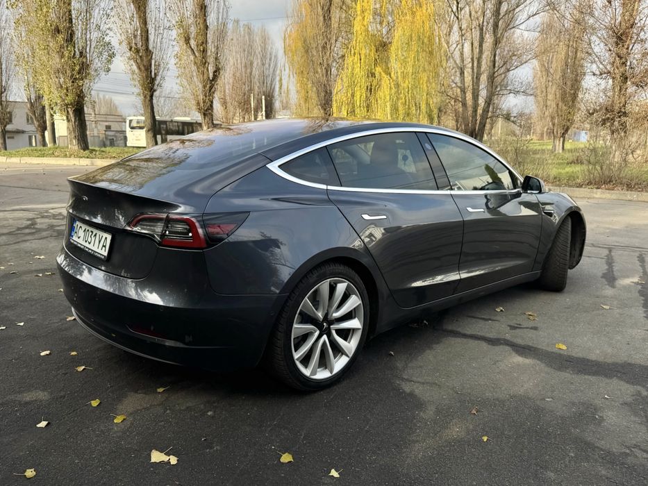 Tesla 3 Long Range | 440 км 75кВт | в ідеальному стані