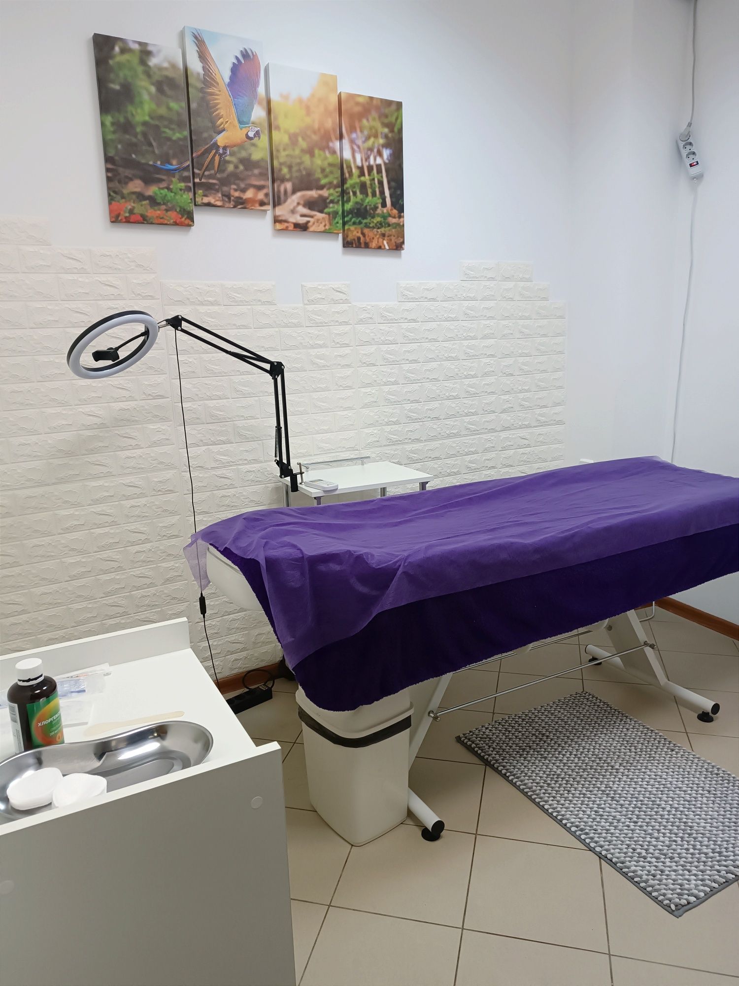 Оренда або продаж бізнесу - Салону краси, 140 м2, ст.м.Ботанічний сад