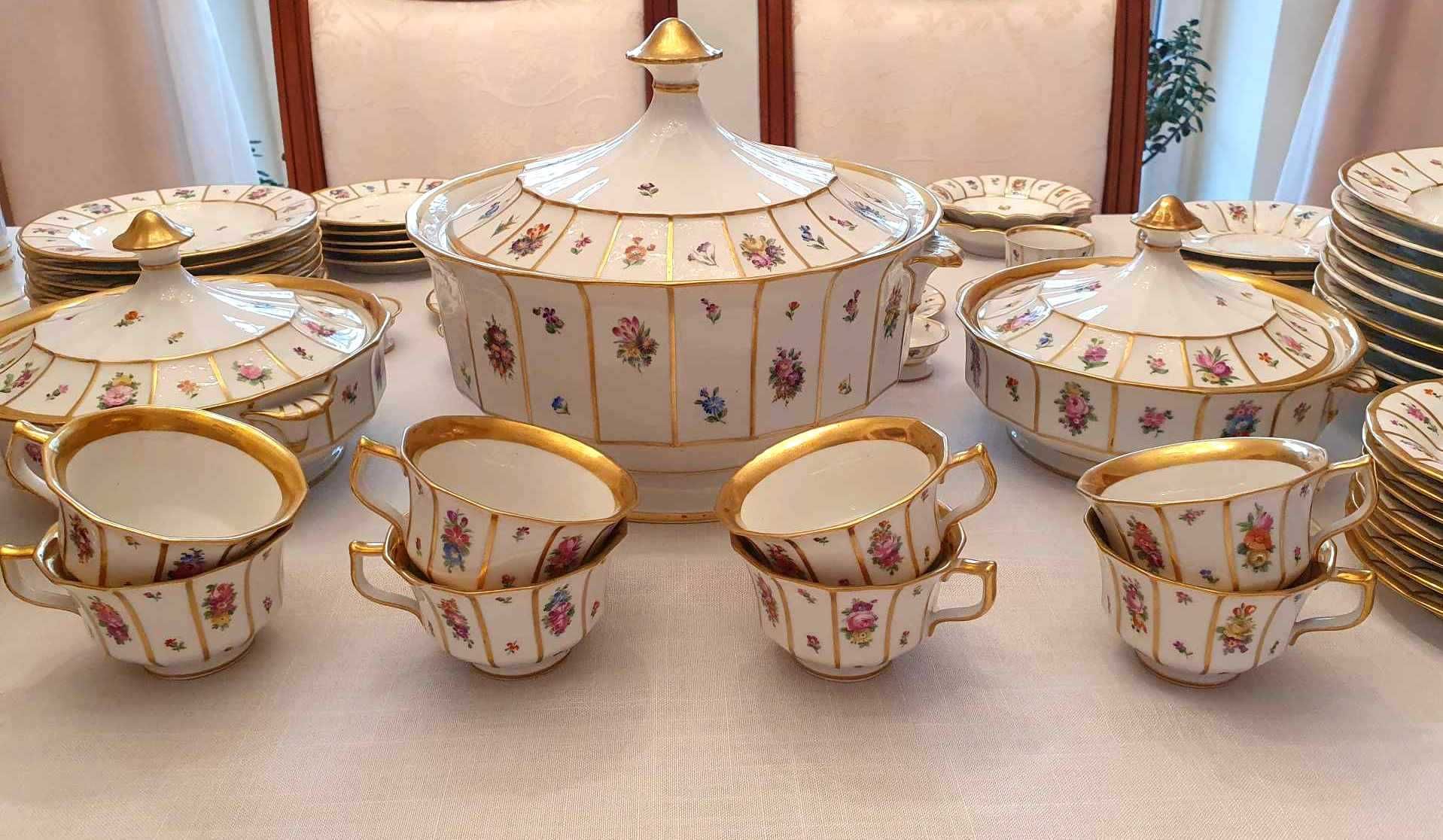 Royal Copenhagen ''Henriette"