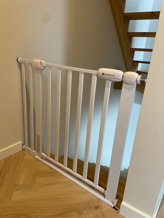 Nowa barierka bramka zabezpieczenie na schody KinderKraft
