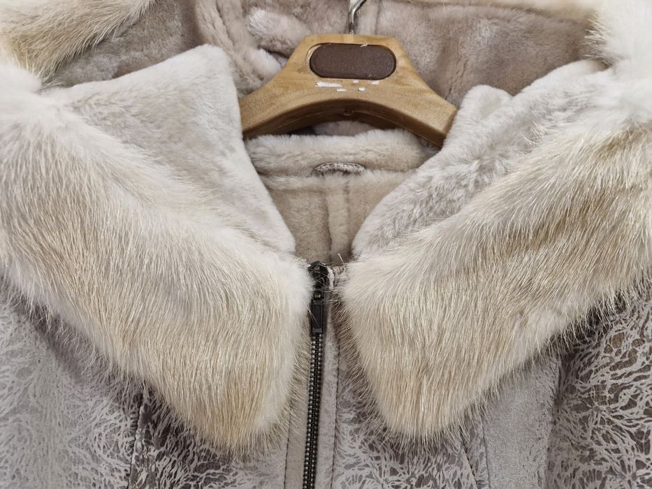 Продам дублянку жіночу.