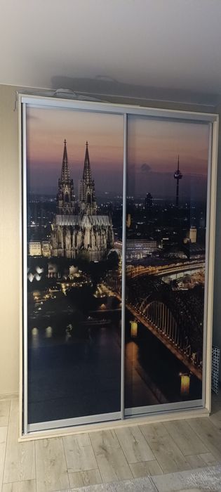 Продам шафу купе у відмінному стані