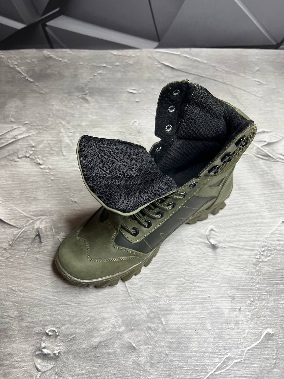 Тактичне взуття військове взуття чоловічі берці натуральна шкіра хакі