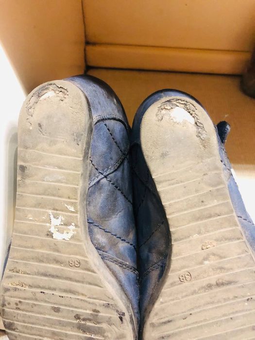 Безкошт. Актуально. Жіноче взуття