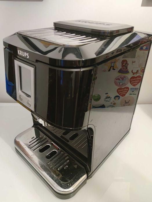 Automatyczny ekspres do kawy Krups One Touch Cappuccino EA8808