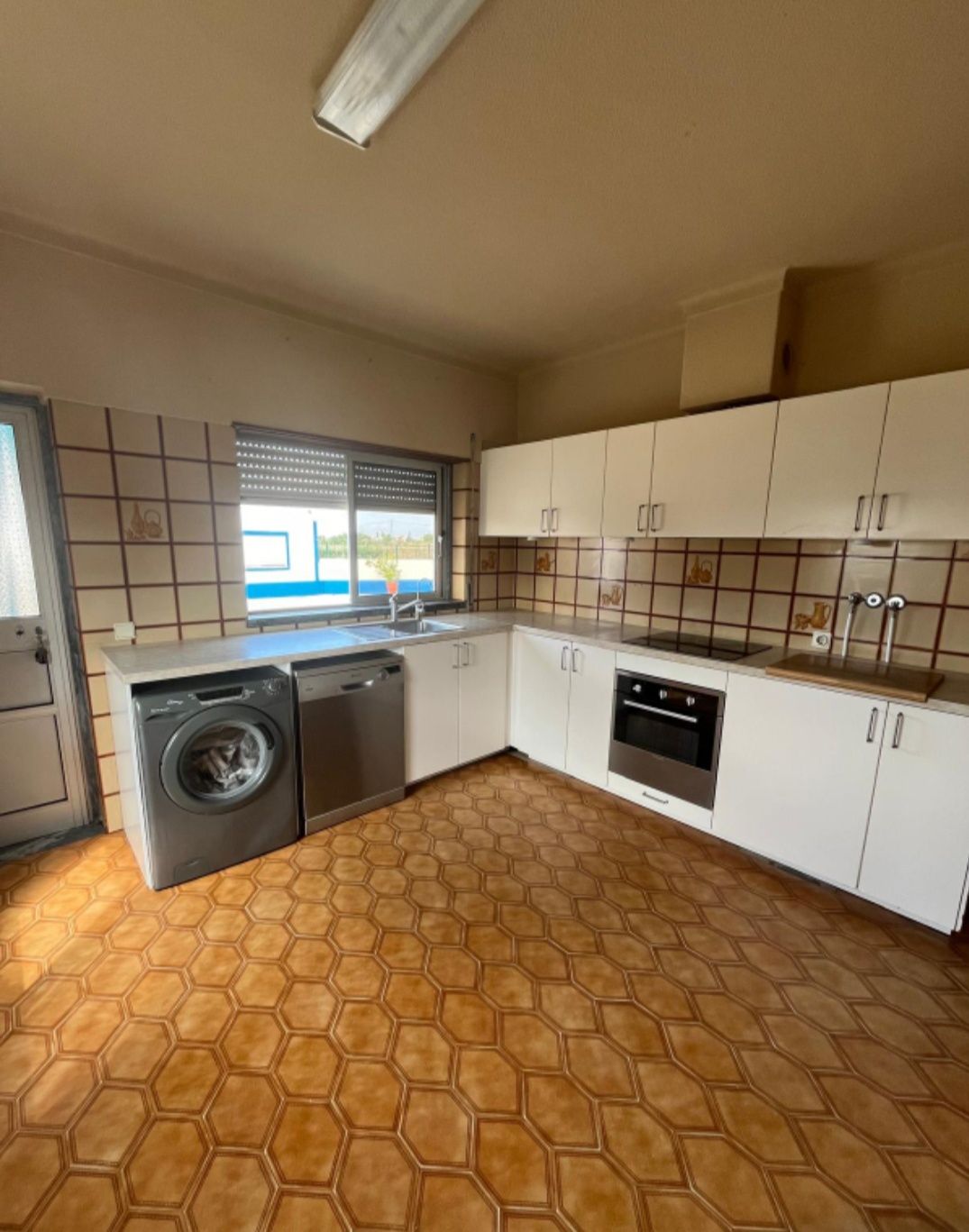 Moradia T3 com jardim para arrendar