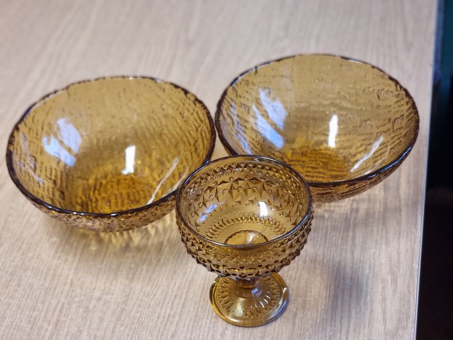 Cukiernica PRL plus dwie miski