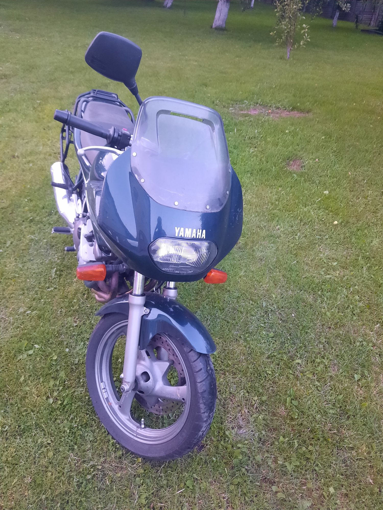 Yamaha XJ600 Diversion z Niemiec z kuframi