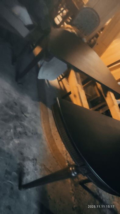 Stół okrągły po renowacji