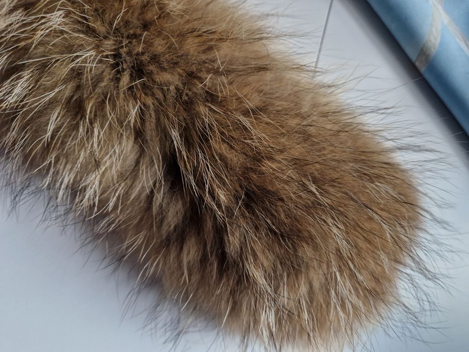 Kołnierz,  naturalne obszycie do kaptura