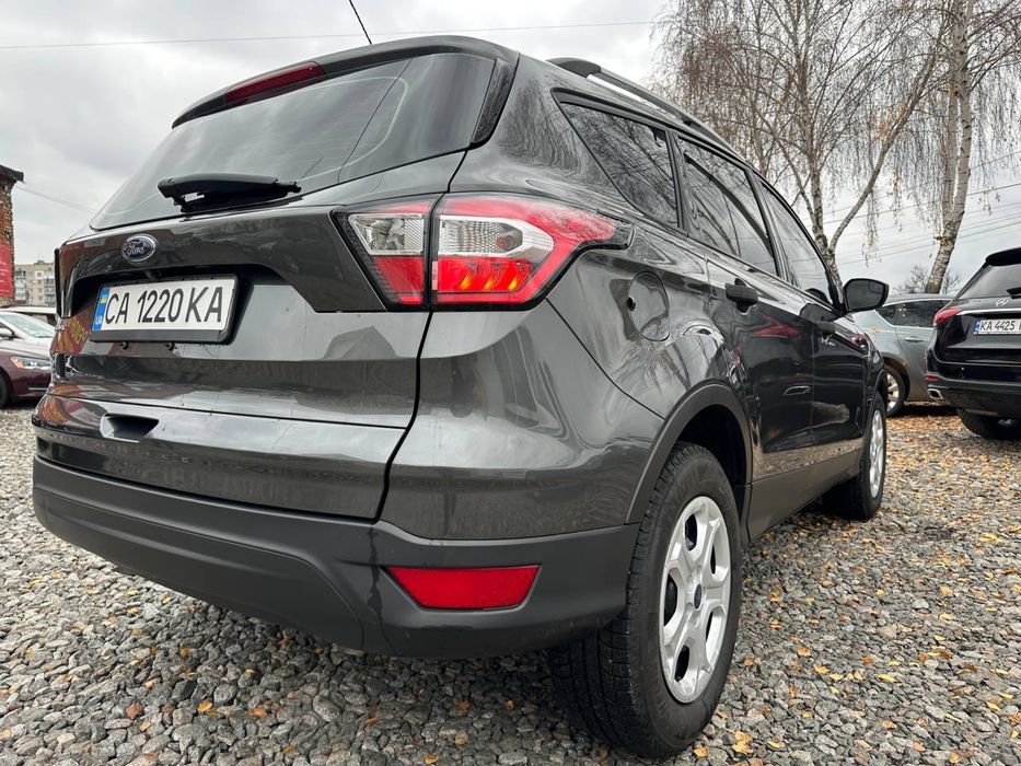 Продам Ford Escape