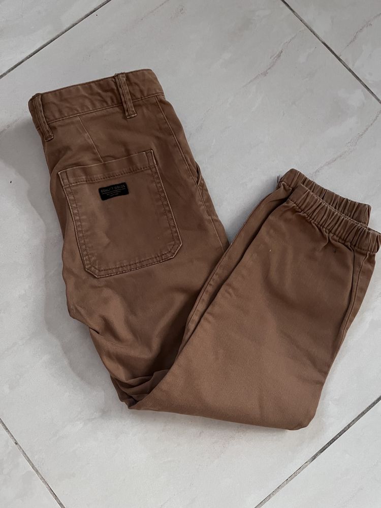 H&M spodnie joggers r. 128