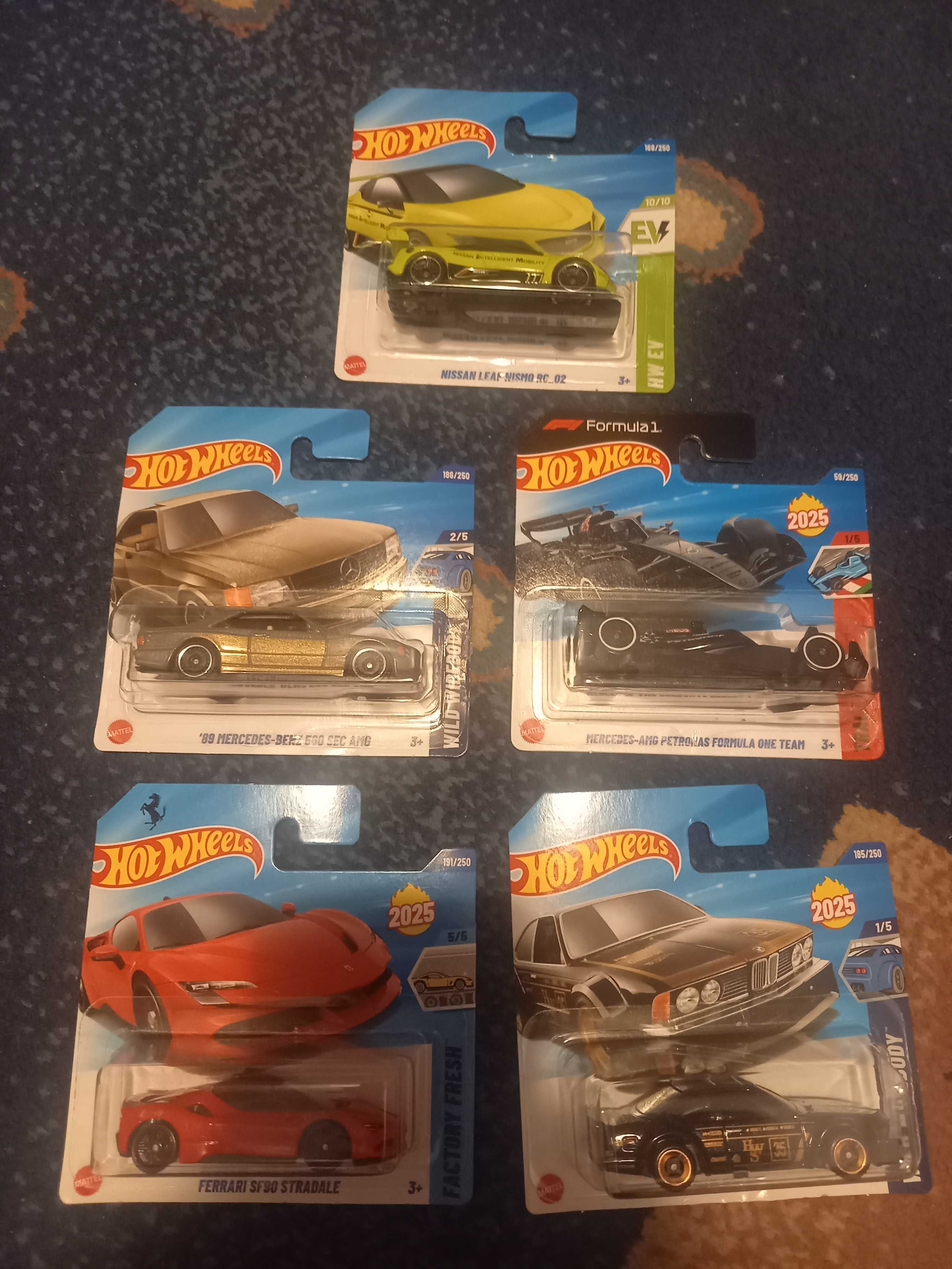 Ferrari sf90,mercedes sec,formula,nissan leaf TH i bmw 635 hot wheels