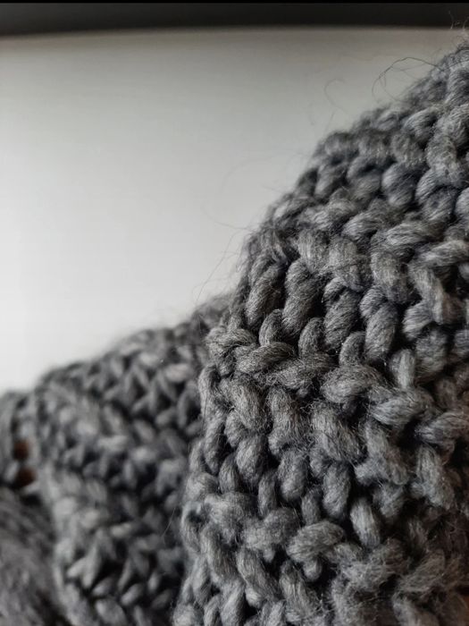 Sweter z luźnym golfem Made in Italy, roz. S