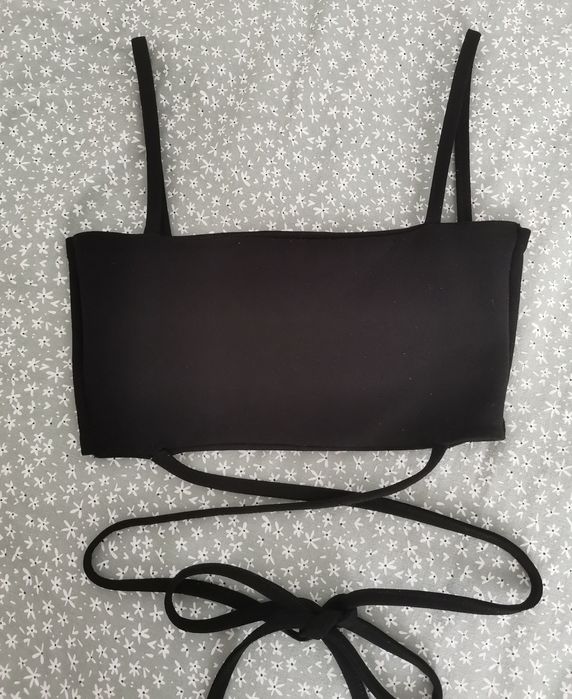 Top z wiązaniem na ramiączkach czarny kokardka 32 XXS 34 XS Pretty