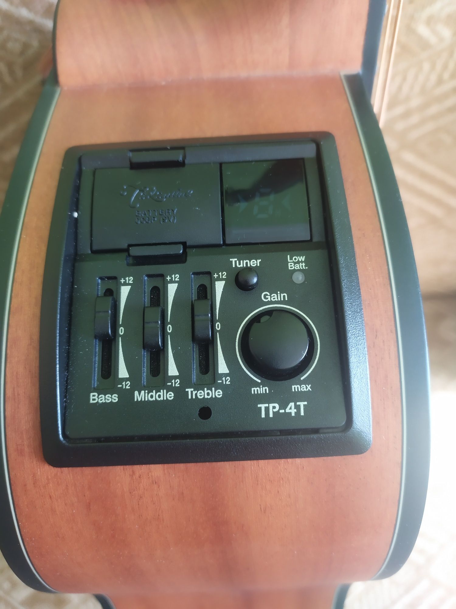 Gitara elektro akustyczna