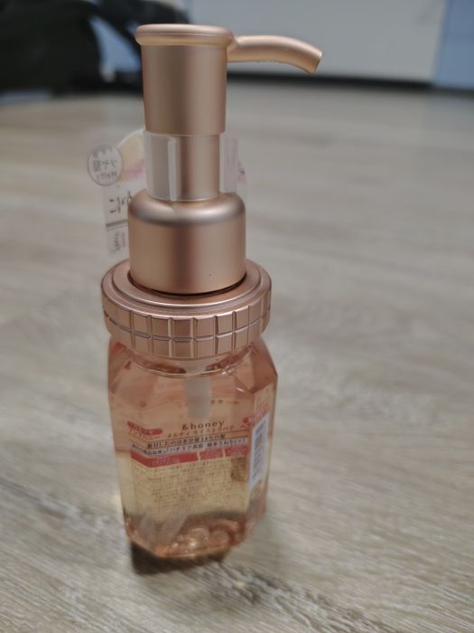 Głęboko wilgotny olejek do włosów Honey Cosme no.1 kosmetyk japoński