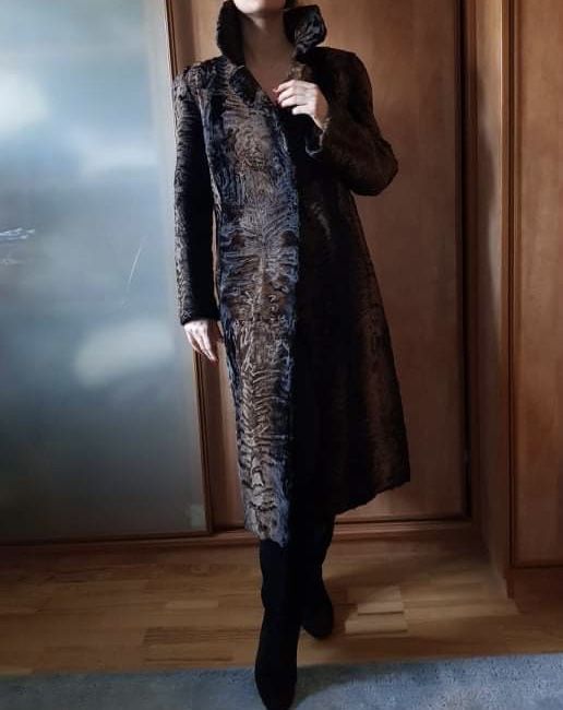 Długie, naturalne, eleganckie futro - karakuły