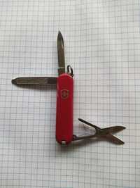 Victorinox classic SD.Швейцарський ніж.