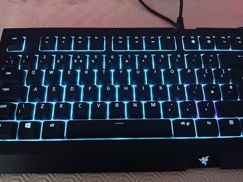 Teclado RAZER Cynosa Chroma, individual light Keys.