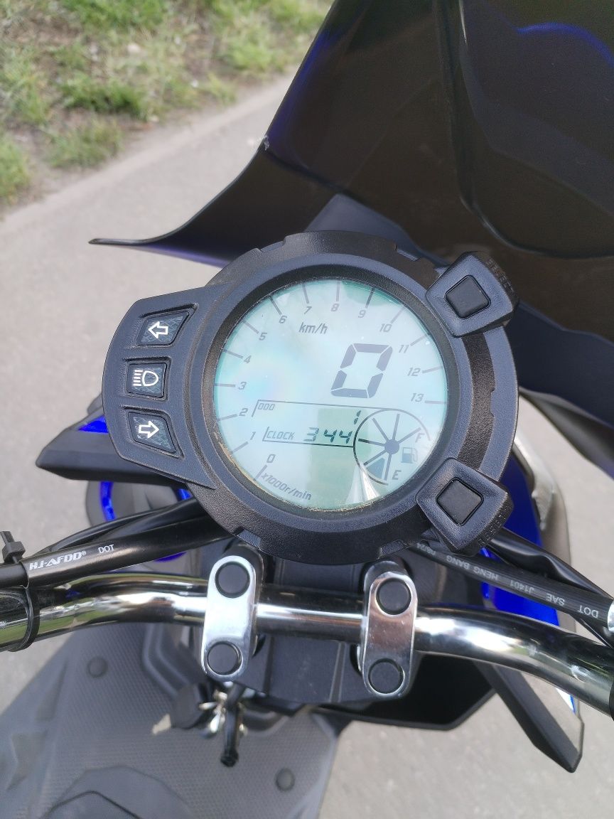 Скутер SPARK SP150S-19BN