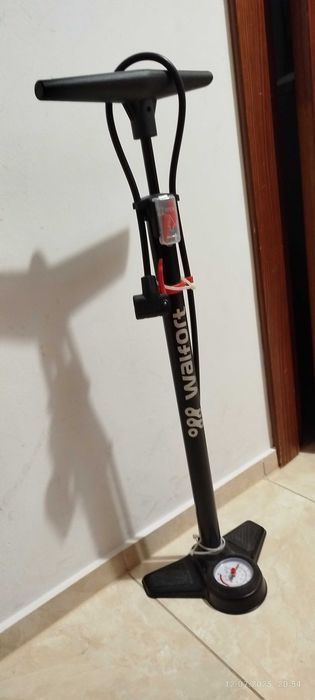 Pompka stojąca do roweru, do piłki, kół