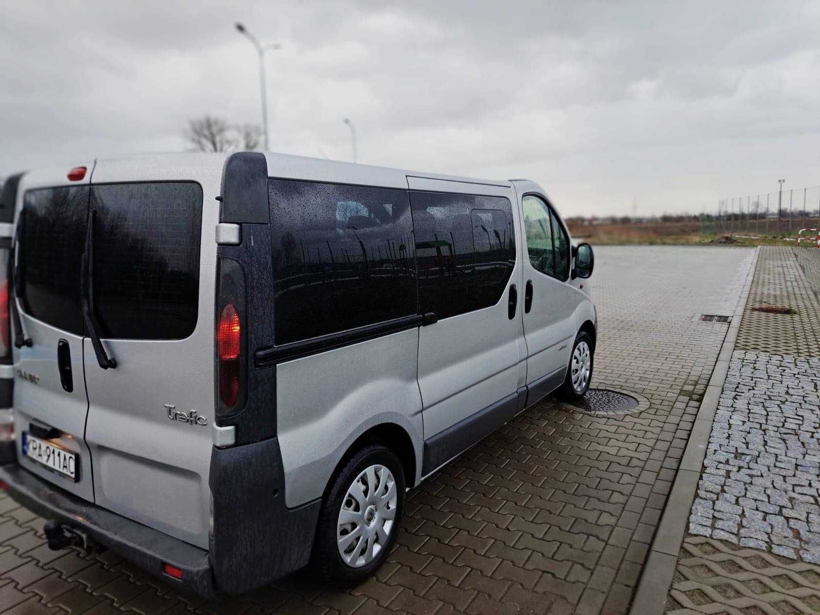 Przewóz, transport osób. Wynajem Busa z kierowcą np. Wesela (9osób)