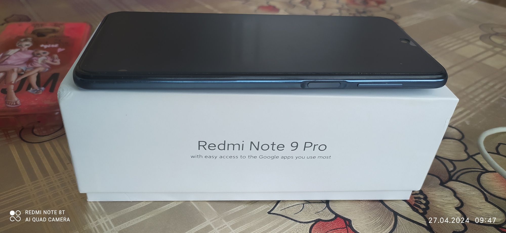 Продам смартфон Redmi Note 9 Pro