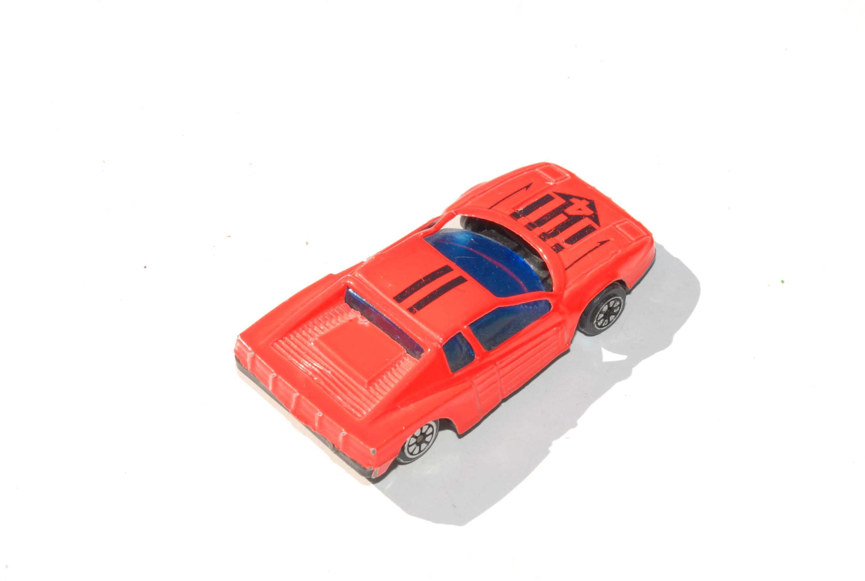 Stara zabawka samochód Ferrari 328 resorak antyk