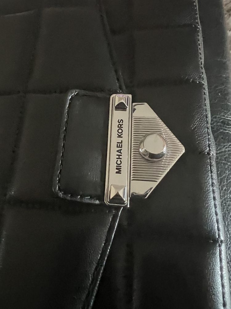 Mala Michael Kors original em pele