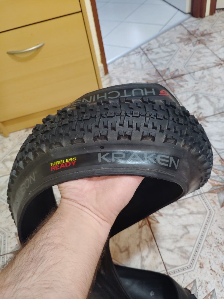 2x hutchinson kraken 29"x2.3 zwijane prawie nowe