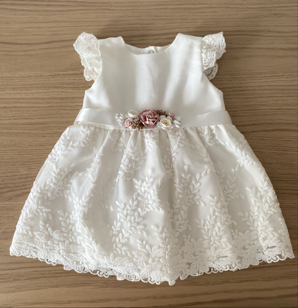 Sukienka na chrzest Milulove r.62 stan idealny
